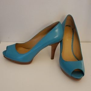 Nine West teal peep-toe pumps